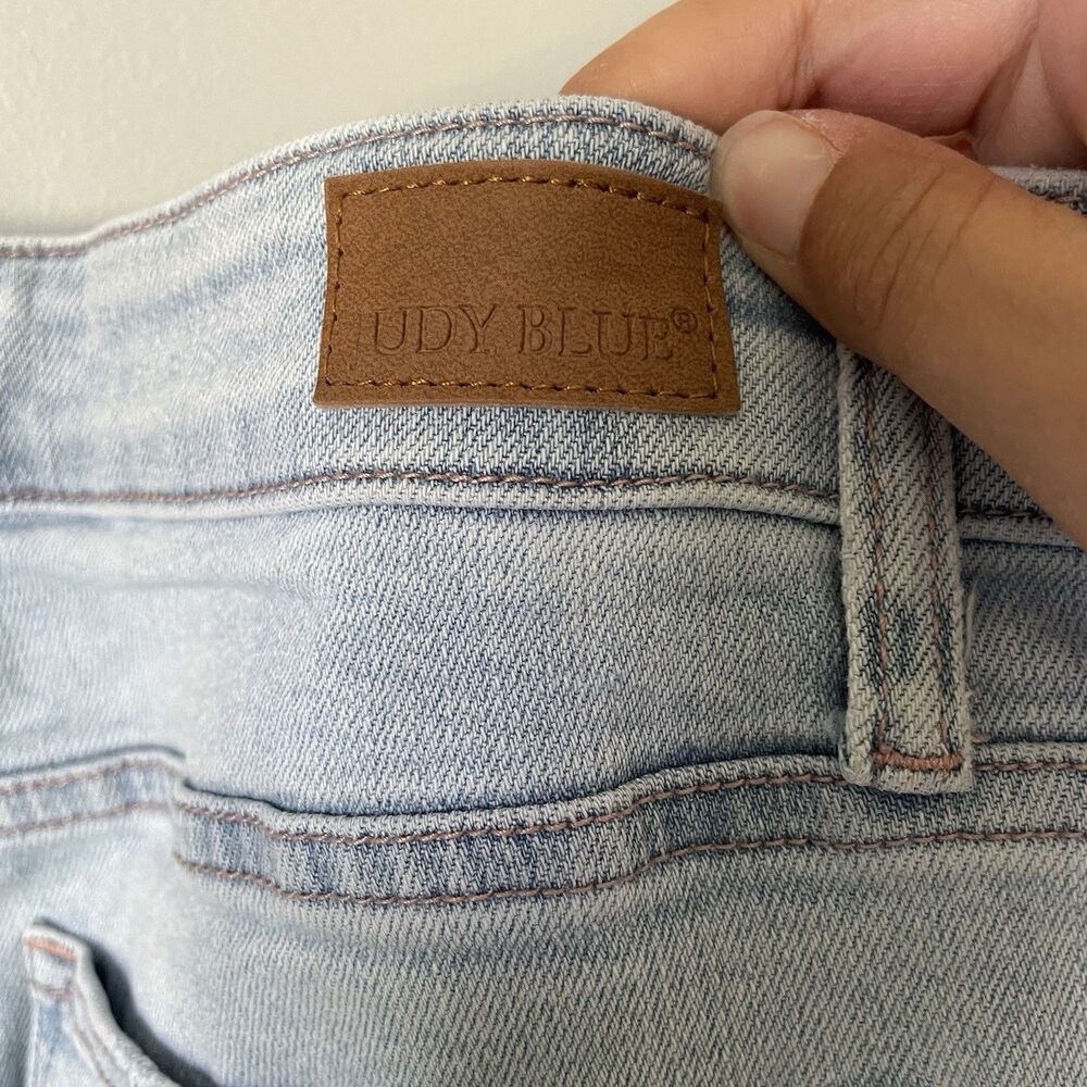 Judy Blue High-Rise Flare Boot Cut Denim Jeans Light Wash Blue Women's Size 13 - Picture 4 of 9